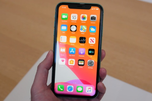 ​​Apple thừa nhận và sẽ sửa miễn phí lỗi màn hình trên iPhone 11